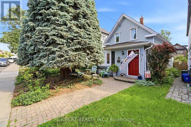 367 CHARLTON AVENUE W  Hamilton, ON L8P 2E6