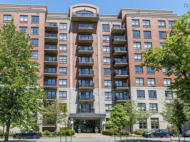402 5839 Cunard Street  Halifax, NS B3K 0B9