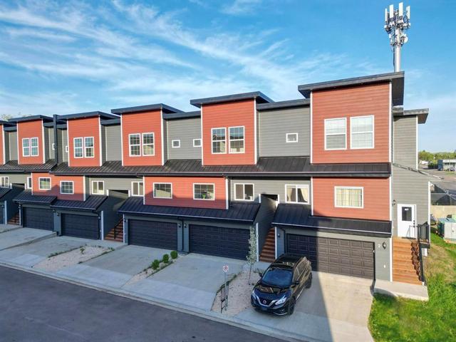 10 Woodridge Way  Brandon, MB R7A 7X8