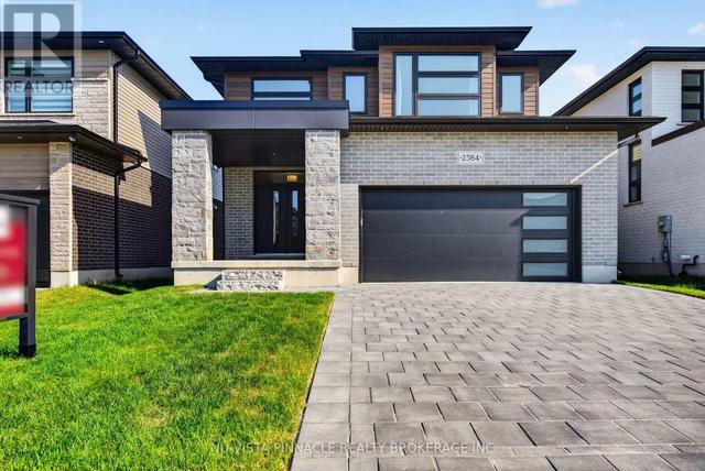 2584 BUROAK DRIVE  London North (North S), ON N6G 3W1