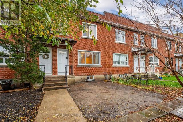 1202 SUMMERVILLE AVENUE  Ottawa, ON K1Z 8G4