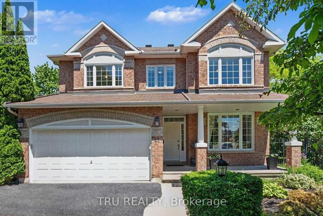 40 CIMARRON CRESCENT  Ottawa, ON K2G 6E1