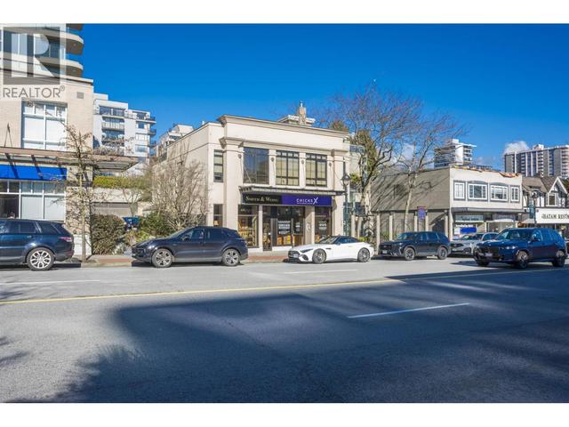 1769 MARINE DRIVE  West Vancouver, BC V7V 1J5