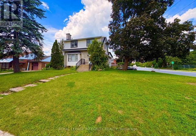 1085 RICHARD AVENUE  Ottawa, ON K1H 8C3