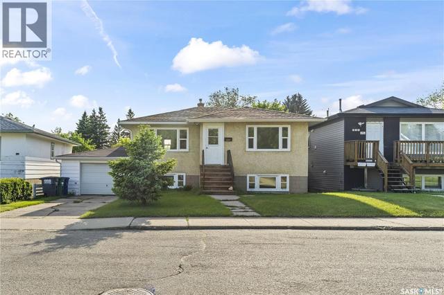 325 V AVENUE S  Saskatoon, SK S7M 3E4