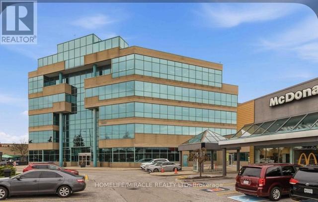 31 - 2800 SKYMARK AVENUE  Mississauga, ON L4W 5A6