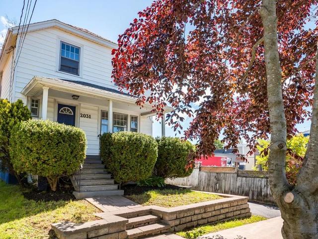 2031 Beech Street  Halifax, NS B3L 2X7