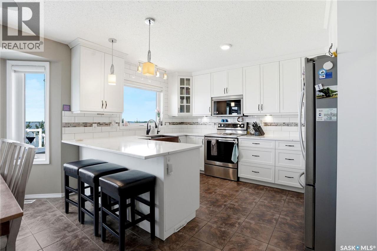 380 Carter Crescent, Cochin, SK 