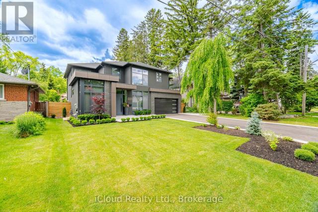 1590 KENMUIR AVENUE  Mississauga, ON L5G 4B5