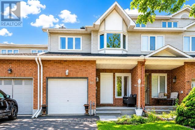 110 HUNTER'S GLEN CRESCENT  Ottawa, ON K1T 3R1