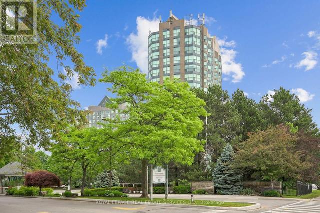 1211 - 2155 BURNHAMTHORPE ROAD  Mississauga, ON L5L 5P4