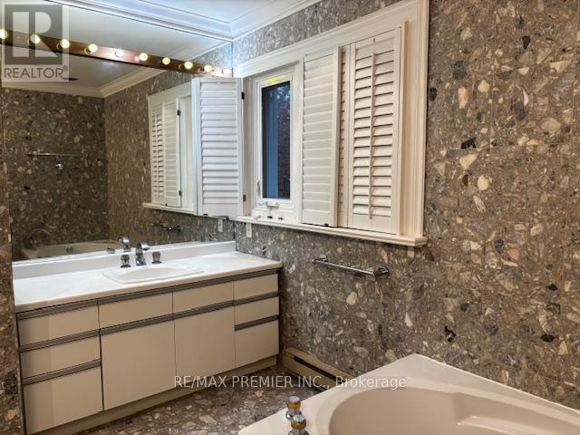 66 Laureleaf Road, Markham, ON 