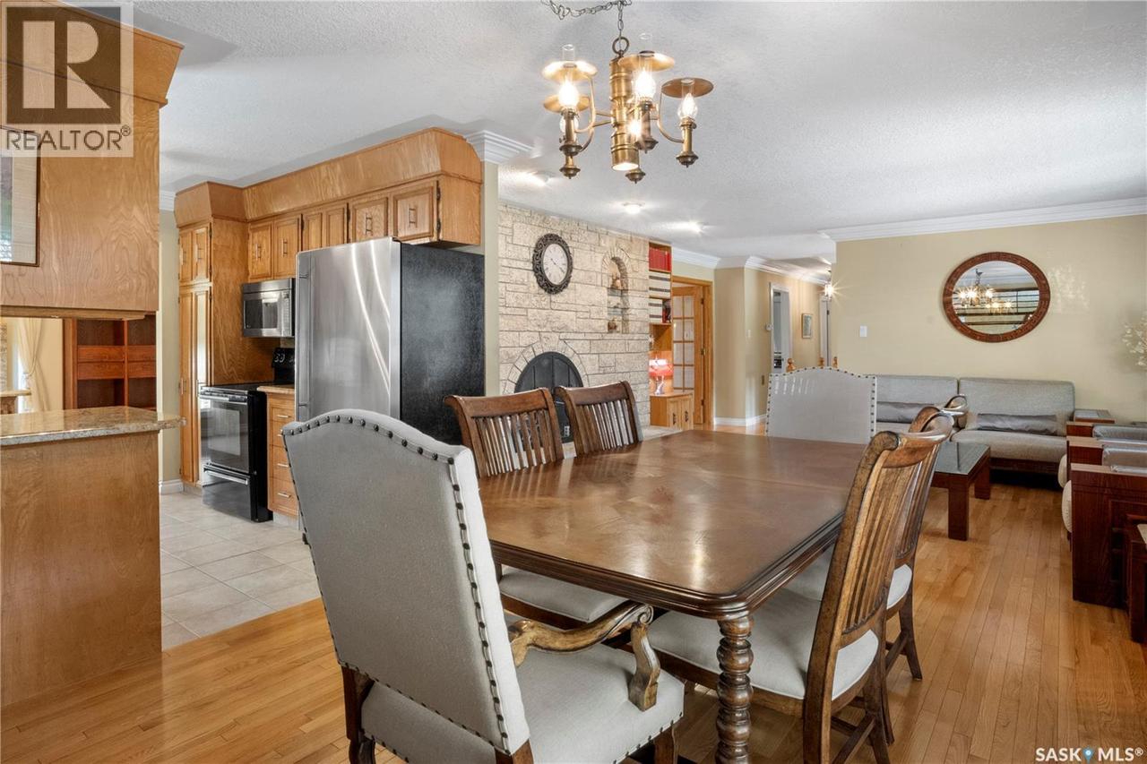 66 Leslie Place, Regina, SK 