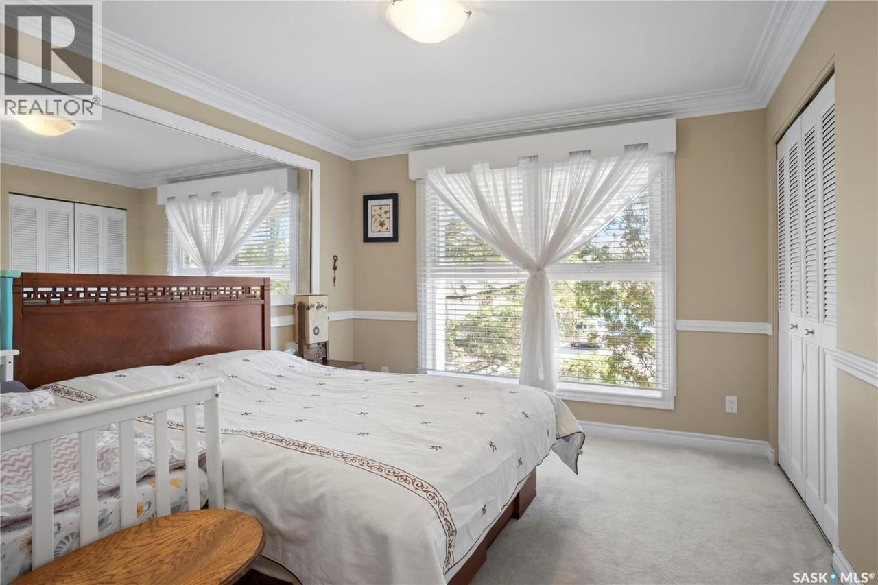 66 Leslie Place, Regina, SK 