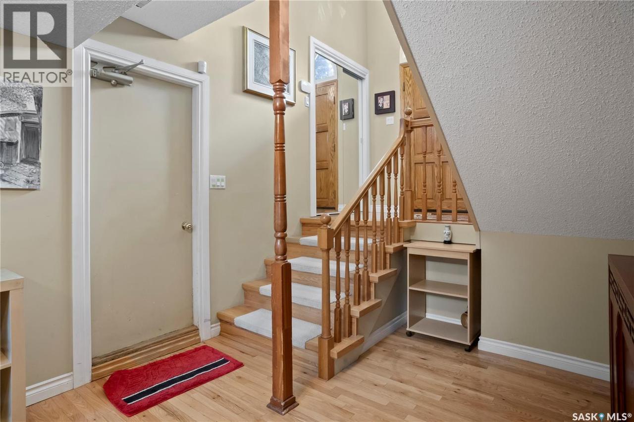 66 Leslie Place, Regina, SK 