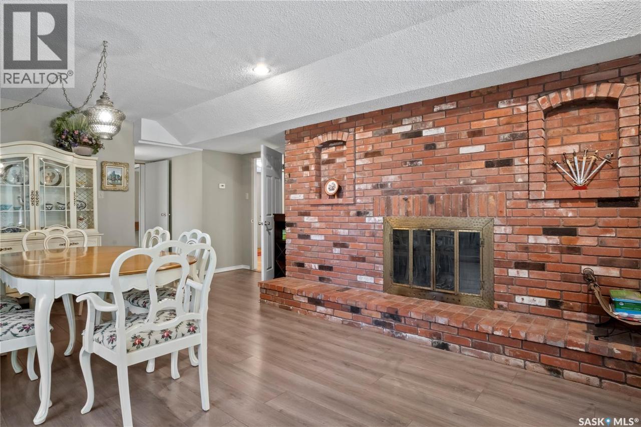66 Leslie Place, Regina, SK 