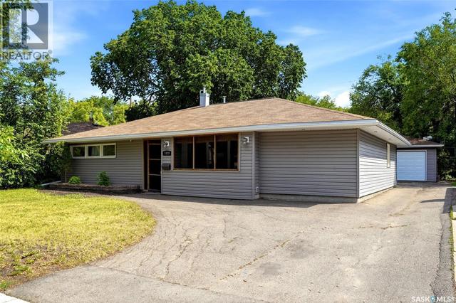 1829 GRANT DRIVE  Regina, SK S4S 4V5