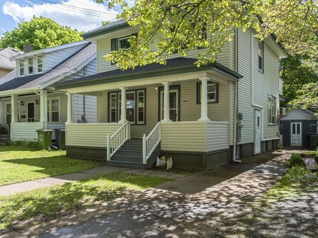 1684 Walnut Street  Halifax, NS B3H 3S4
