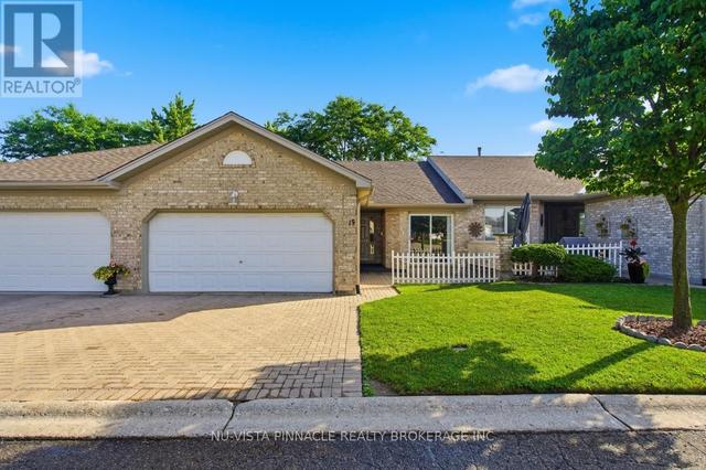13 - 825 SHELBORNE STREET  London South (South J), ON N5Z 5B7