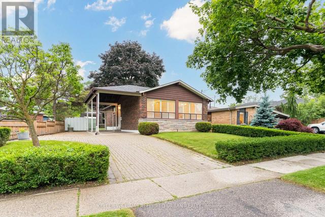 1636 ROBILLARD ROAD  Mississauga, ON L5J 3K9