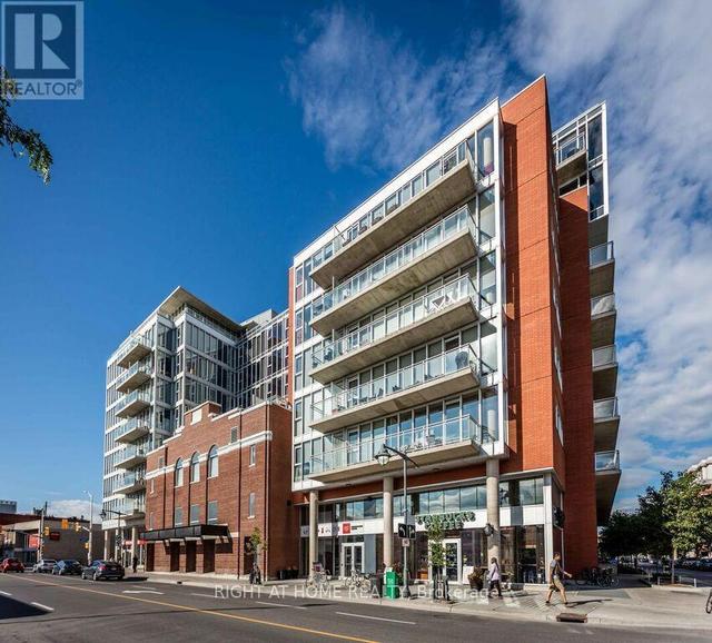 723 - 349 MCLEOD STREET  Ottawa, ON K2P 0S1