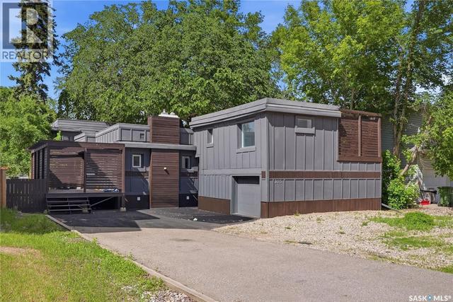 305 Adelaide STREET E  Saskatoon, SK S7J 0H8