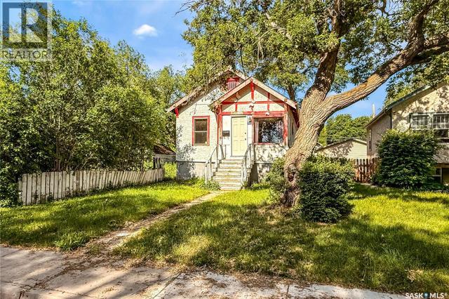 1132 QUEEN STREET  Regina, SK S4T 4B2
