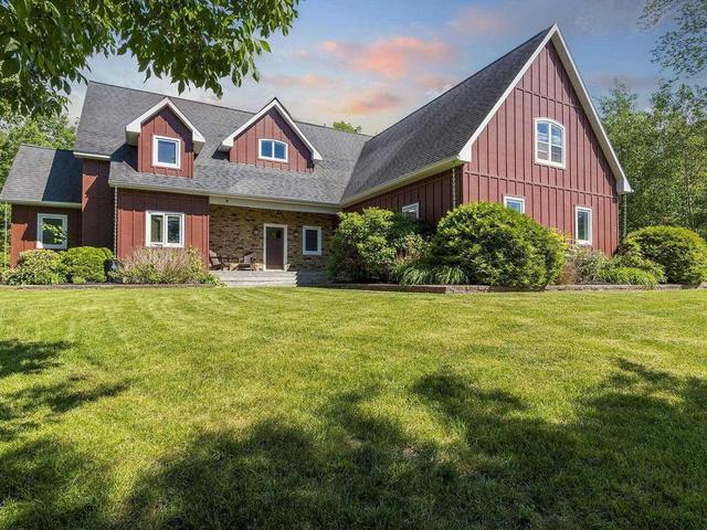 3 Queens Court W  Kentville, NS B4N 0G4