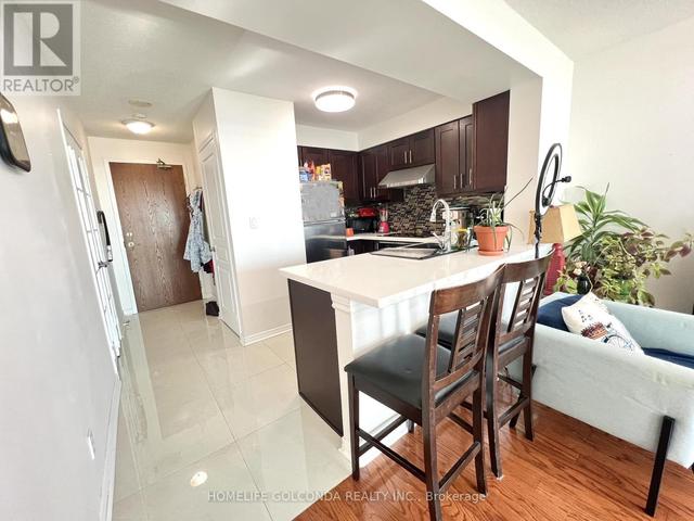 1602 - 4879 KIMBERMOUNT AVENUE  Mississauga, ON L5M 7R8