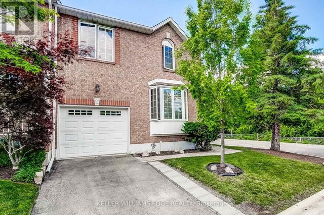 16 - 4 VICTORIA STREET  Hamilton, ON L9H 2B8