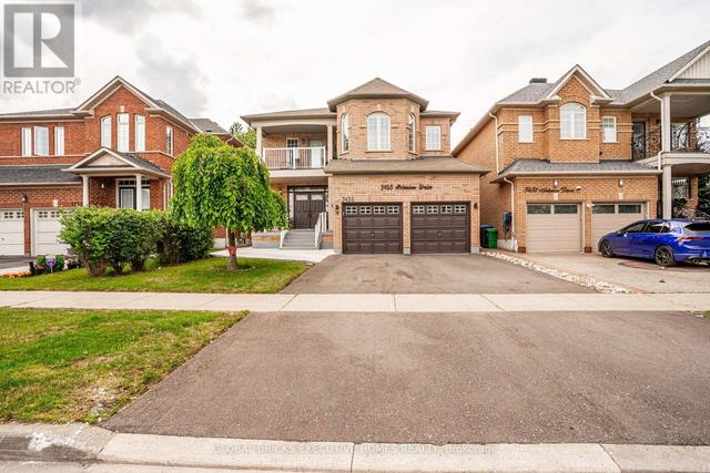 3435 ARTESIAN DRIVE  Mississauga, ON L5M 7K3