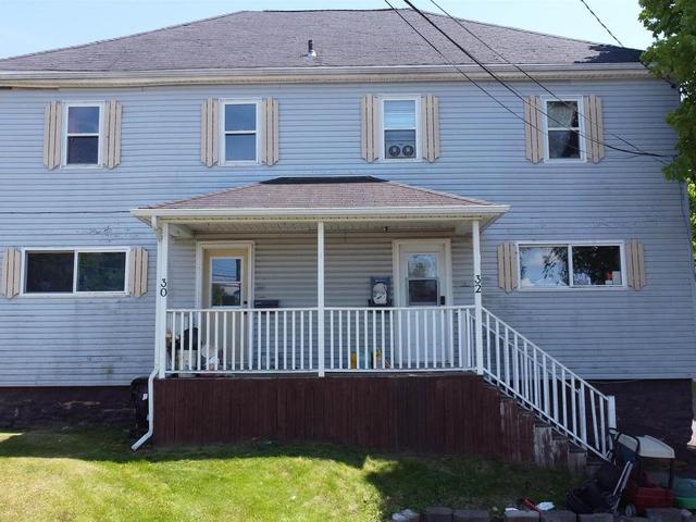 30-32 West Pleasant Street  Amherst, NS B4H 1E4
