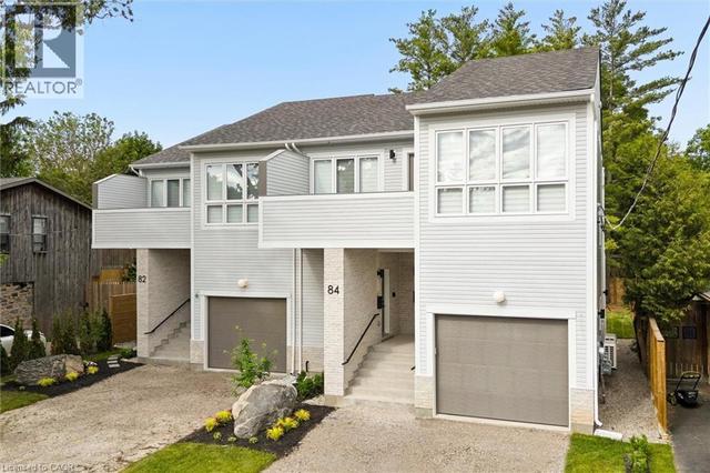 82 CHALMERS Street N  Cambridge, ON N1R 5B8