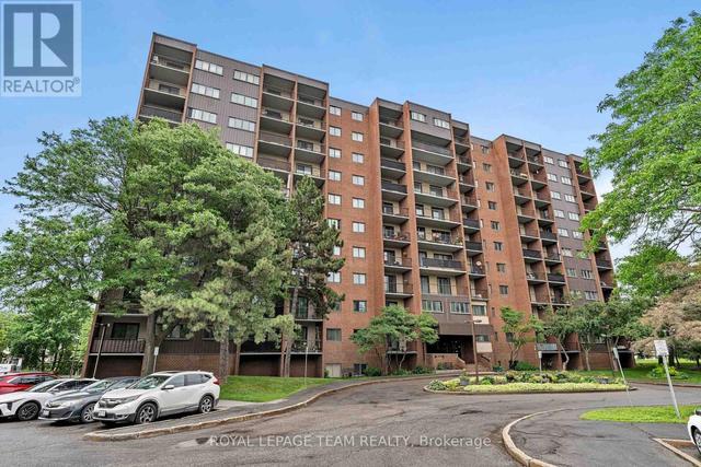 214 - 2630 SOUTHVALE CRESCENT  Ottawa, ON K1B 4S8