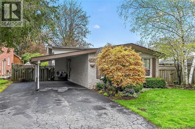 582 WOODVIEW Road  Burlington, ON L7N 3A1