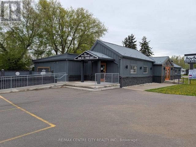 2300 WHARNCLIFFE ROAD S  London South (South V), ON N6P 1L1