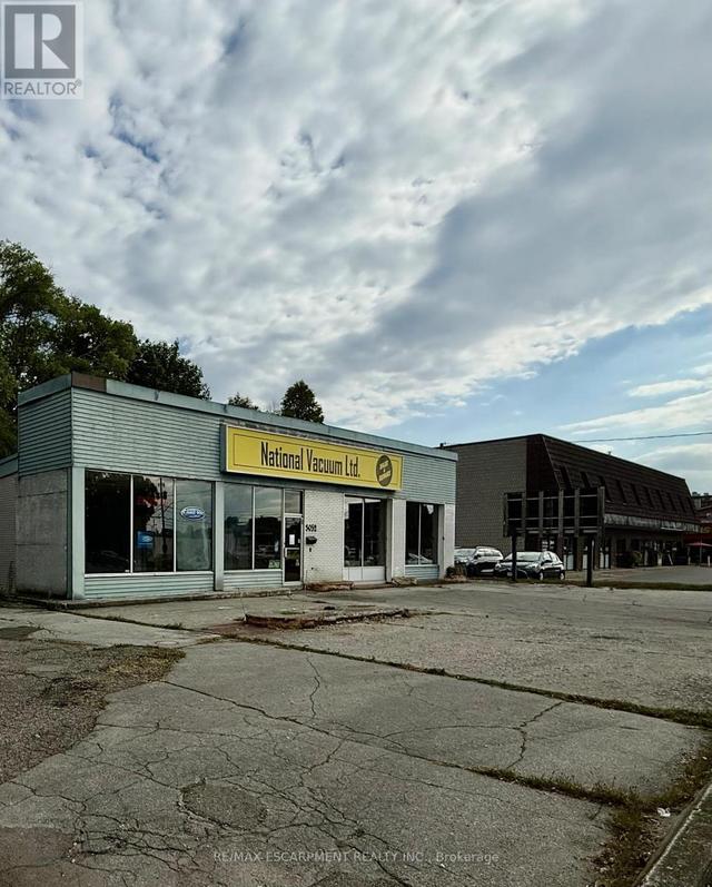 3052 NEW STREET  Burlington, ON L7N 1M5