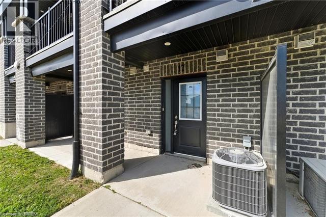 160 ROCHEFORT Street Unit# A17  Kitchener, ON N2R 0P5