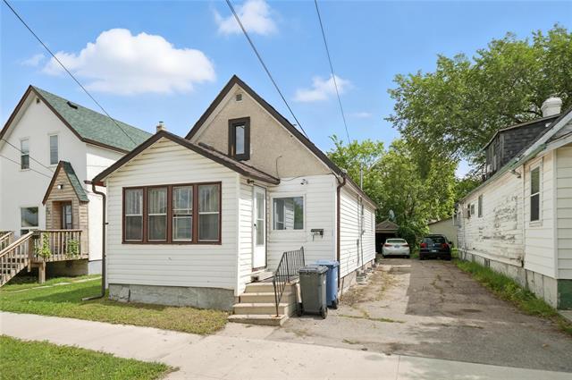 257 Nora ST  Winnipeg, MB R3E 1Z8