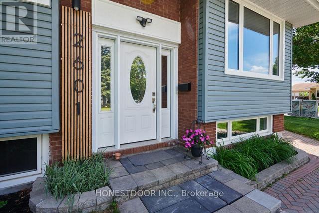 2601 NEEDHAM CRESCENT  Ottawa, ON K1V 6K1