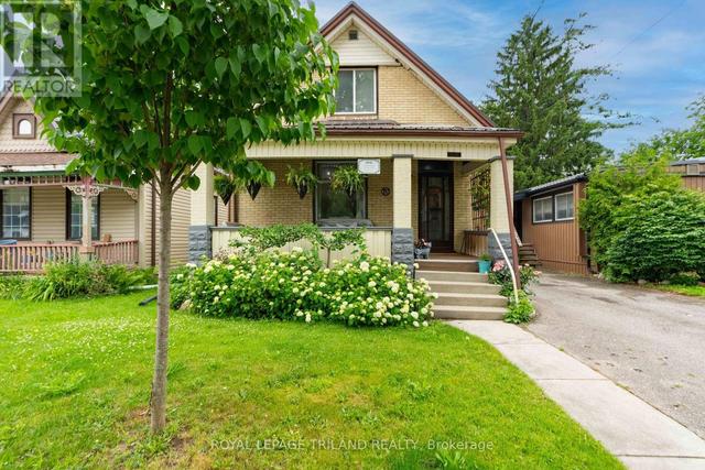 946 DUFFERIN AVENUE  London East (East G), ON N5W 3K2