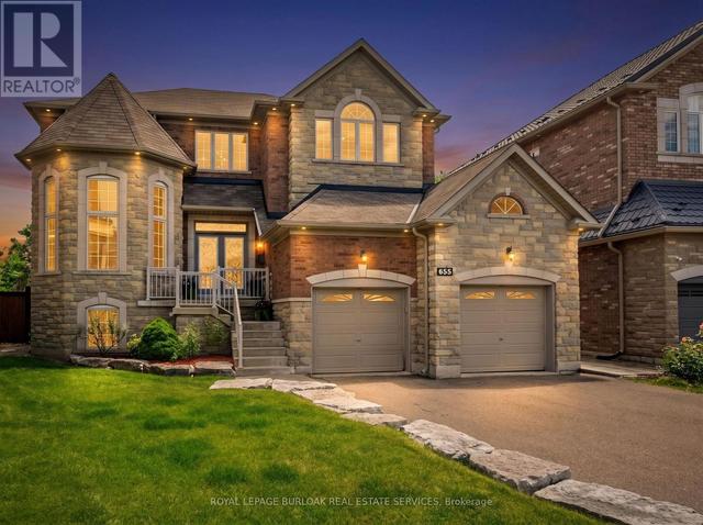 655 KOZEL COURT  Mississauga, ON L4Z 4E4