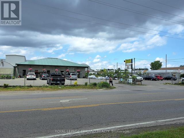 1720 GORE ROAD  London East (East P), ON N5W 5L5