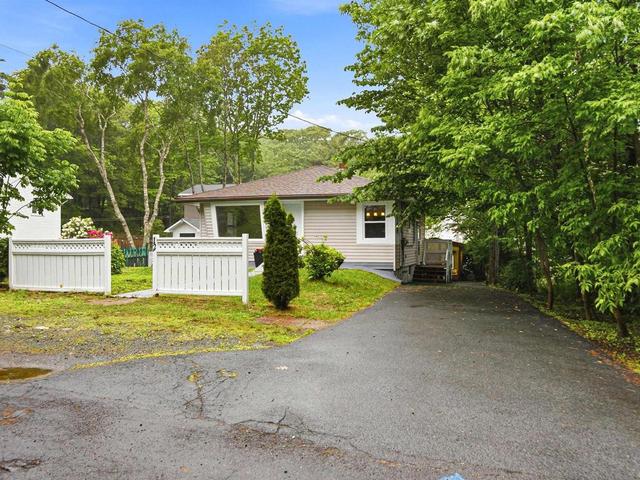 12 Nelson Avenue  Halifax, NS B3P 1V8
