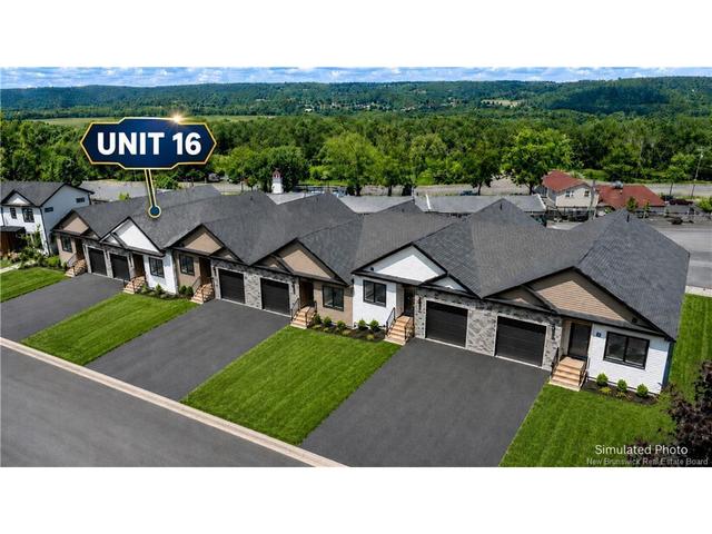 16 Westwood DR  Fredericton, NB E3C 1K7