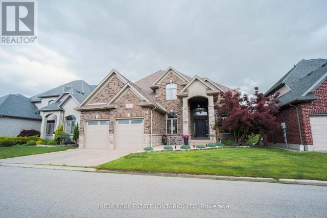 31 - 515 SKYLINE AVENUE  London North (North B), ON N6G 0H4