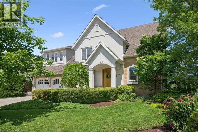 576 FALCONRIDGE Crescent  Kitchener, ON N2K 4J2