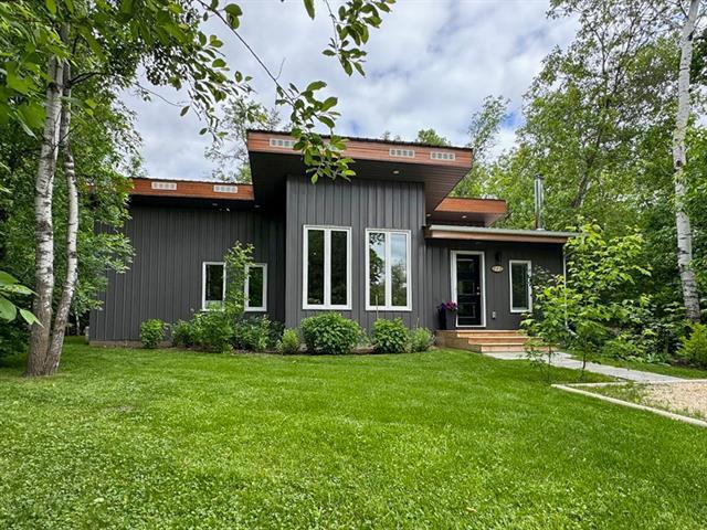 17 Ethel ST Gimli, MB R0C 1B0