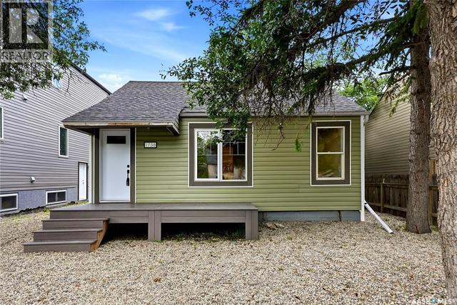 1736 Connaught STREET  Regina, SK S4T 4T2