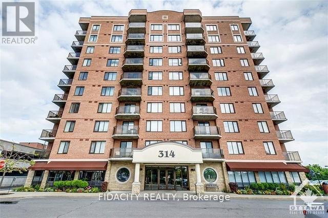 602 - 314 CENTRAL PARK DRIVE  Ottawa, ON K2C 0R2